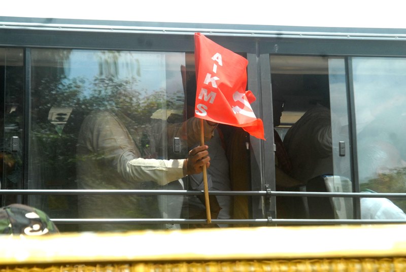 Farmers protest at Jantar Mantar in Delhi
