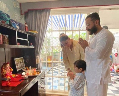 Taimur joins Kareena Kapoor Khan,Saif Ali Khan to celebrate Ganesh Chaturthi