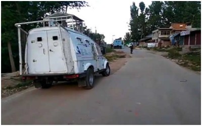 Militants attack security force party in Kashmir, no injury reported