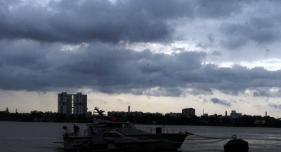 Very severe Cyclone Yaas to make landfall at Bengal-Odisha coast tomorrow, states on high alert