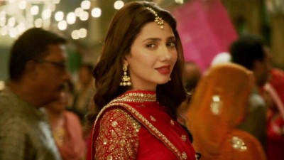 Pakistan: Mahira Khan pleads for investigation into Ghotki train mishap 