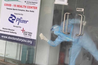 India conducts highest-ever 20.66 lakh tests in past 24 hours, daily positivity rate declines to 12.45 percent