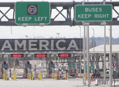 Canada-US border shut down to continue for another month with no reopening plan insight