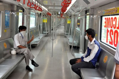 India records 91,702 new COVID-19 cases in past 24 hours 