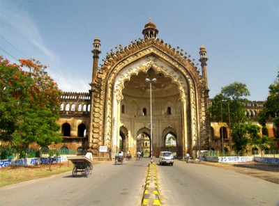 Uttar Pradesh fights COVID-19: Night curfew to be imposed from Dec 25