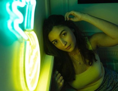 Alia Bhatt looks stunning in 'pineapple series' pictures. Check out