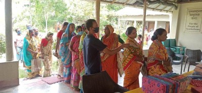 Rotary Calcutta Metro City, Eastern India Rotary Welfare Trust distribute relief materials to the remote villages in Sundarbans