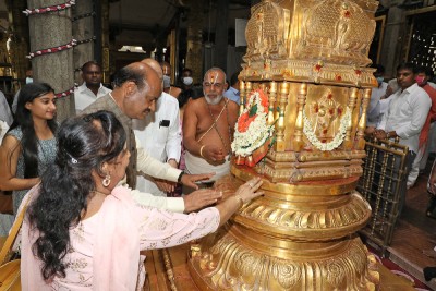 LS Speaker Om Birla, family members offer prayers at Tirupati temple