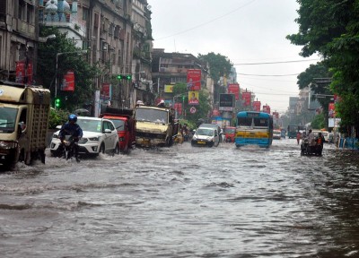 Normal life hit as heavy rain lashes Kolkata, leaves several areas waterlogged
