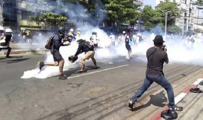 Myanmar journalists flee towards Manipur;  media demands fair treatment for them