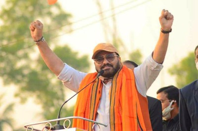 Alvida: BJP MP, former Union Minister Babul Supriyo hints at quitting politics in his latest Facebook post
