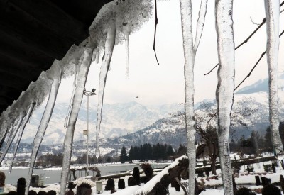 Srinagar records coldest night in 30 years at minus 8.4 degree