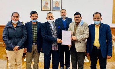 West Pakistan Refugees Action Committee from J&K meets Union Minister Dr Jitendra Singh in New Delhi, submits memorandum