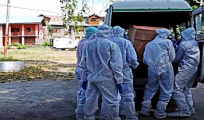 Bodies in ambulances wait in long queues for 'salvation' in Ranchi as crematoriums run out of wood