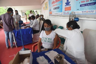 India registers 30,256 COVID-19 cases in past 24 hours