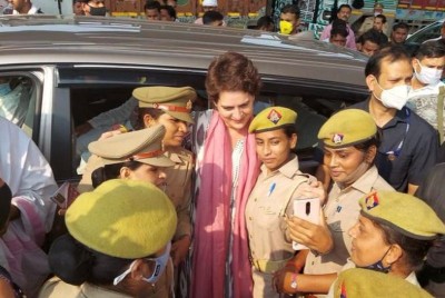 'Heard Yogi Adityanath upset on women cops for taking selfie with me': Priyanka Gandhi Vadra
