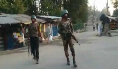Jammu and Kashmir: Policeman injured in militant attack in Kulgam