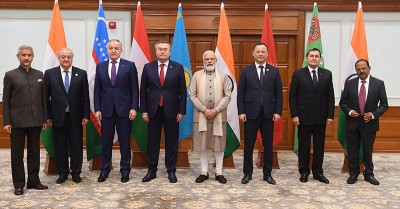 Foreign Ministers of Central Asian countries meet PM Narendra Modi