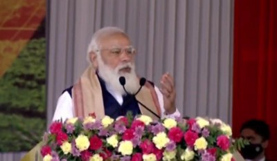 PM Narendra Modi distributes allotment certificates in Sivasagar, Assam