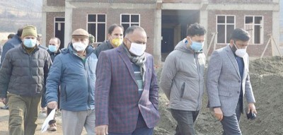 Jammu and Kashmir: Div Com monitors Pulwama, Anantnag projects