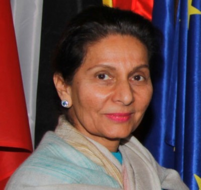 Explain 'anti-party activities': Congress to Amarinder Singh's wife