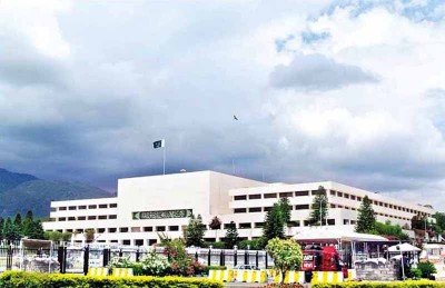 Election Commission of Pakistan  suspends 154 federal and provincial lawmakers for failing to submit assets, liability statements