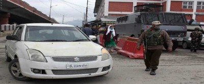 Re-registration of outside vehicles: JK High Court seeks govt response on contempt plea