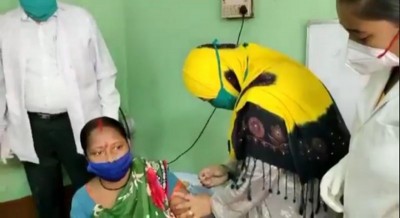 West Bengal: TMC leader without injection training vaccinates woman, show caused