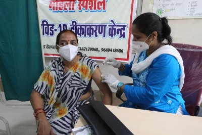 Over 2.14 crore COVID-19 vaccine doses still available with states: Health Ministry