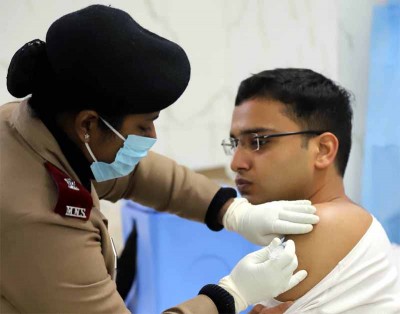 COVID-19: Total 3.8 people receives vaccination, 580 people reports adverse reaction