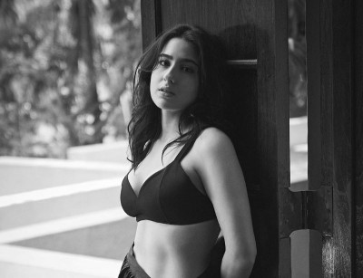 Sara Ali Khan sizzles Instagram with monochrome photoshoot