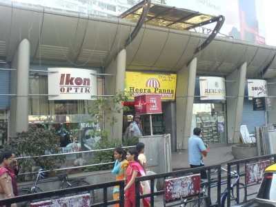 Kolkata, Delhi, Mumbai's markets, Snapdeal named in USTR's list of Notorious Markets for Counterfeiting and Piracy