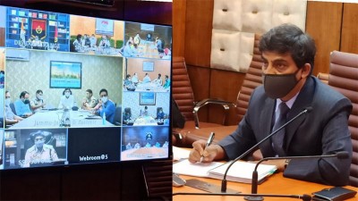 JK Chief Secretary chairs maiden meeting with DCs, SPs
