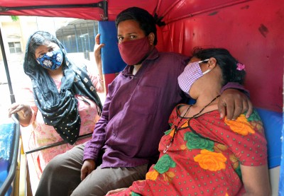 Black fungus-infected patients waiting outside Hyderabad govt hospital