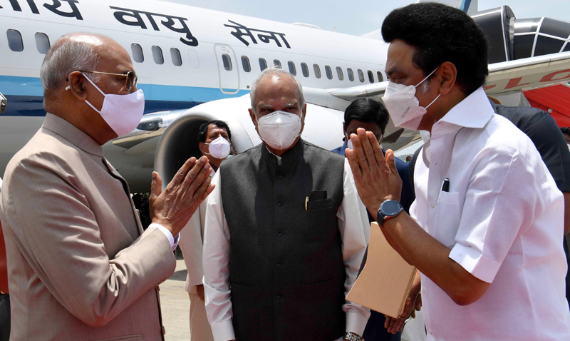 M K Stalin receiving President