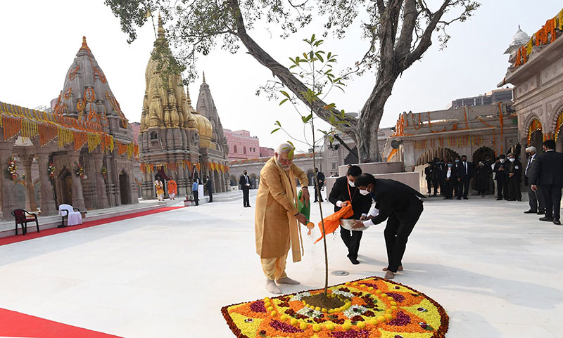 PM Narendra Modi visits Varanasi