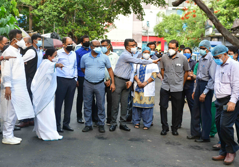 Mamata Banerjee visits Kolkata's police hospital to see arrangements amid Covid surge