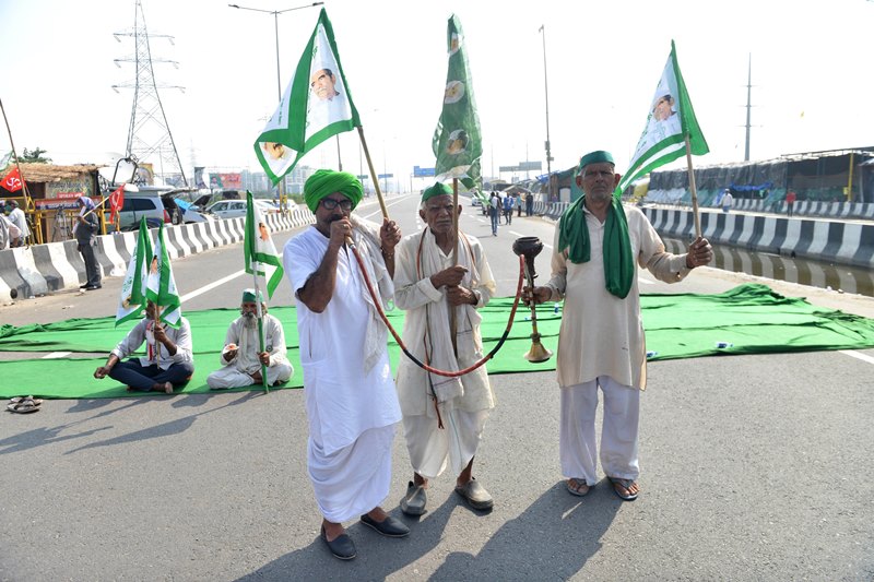 Farmers observe Bharat Bandh across India