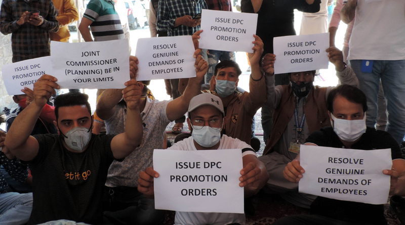 Srinagar Mayor addresses Municipal Corporators