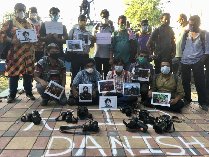 Photojournalists in Kolkata remember lensman Danish Siddiqui killed in Afghanistan conflict