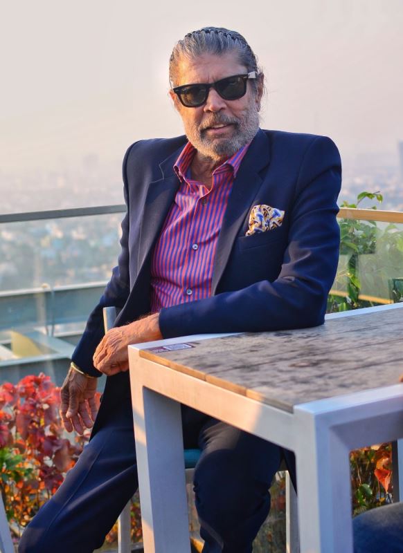 Kapil Dev, Kabir Khan promote 83 in Kolkata