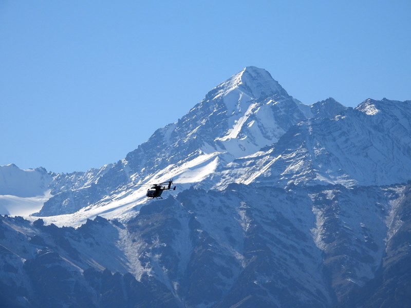 Indian Army helicoptr in Leh