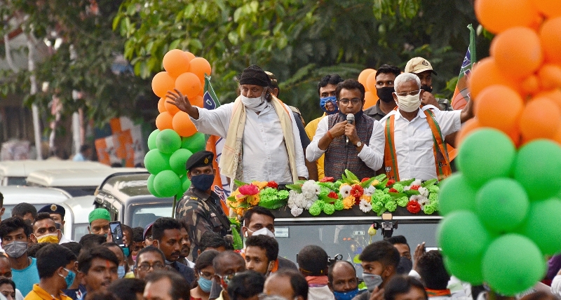 Bengal polls: Mithun Chakraborty holds roadshow for BJP candidate in South Kolkata