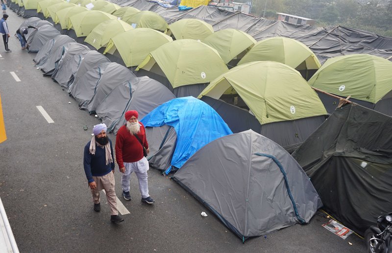 Farmers' protests continue in Singhu border