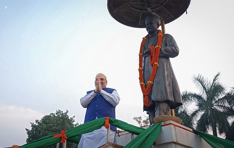 Home Minister Amit Shah pays tribute to freedom fighter Madan Mohan Malviya, meets Adityanath