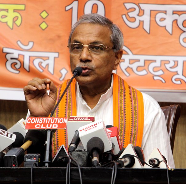 VHP Jt General Secretary Surendra Jain addresses press conference about atrocities on Hindus in Bangladesh