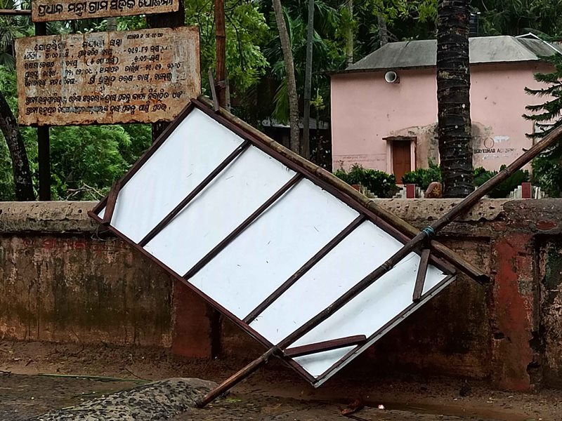 Cyclone Yaas hits Odisha, West Bengal