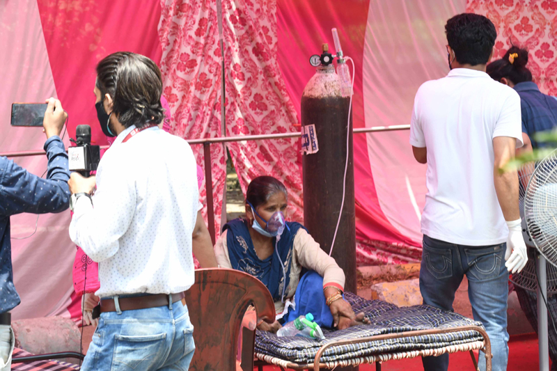 Ghaziabad: Khalsa Help Internationl provides free oxygen to people