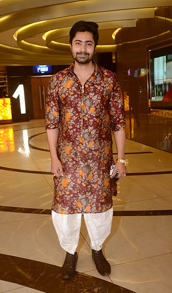 Star-studded premiere of Mainak Bhaumik's Ekannoborti in Kolkata