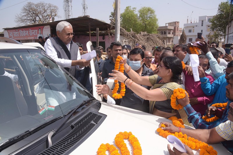 Nitish Kumar at Jan Sampark Yatra near Patna